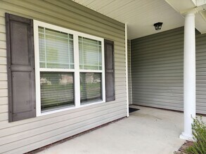 205 Channel Marker Loop in Swansboro, NC - Building Photo - Building Photo