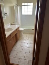 5859 N 117th St in Milwaukee, WI - Building Photo - Building Photo