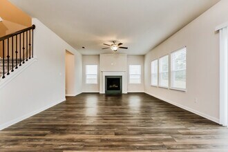 812 Milo Bay St in Loganville, GA - Foto de edificio - Building Photo