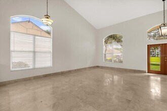 10218 Facet Ct in Orlando, FL - Building Photo - Building Photo