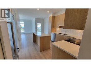 7799 17th St in Burnaby, BC - Building Photo - Building Photo