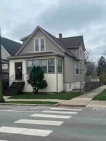 10434 S Wentworth Ave in Chicago, IL - Building Photo