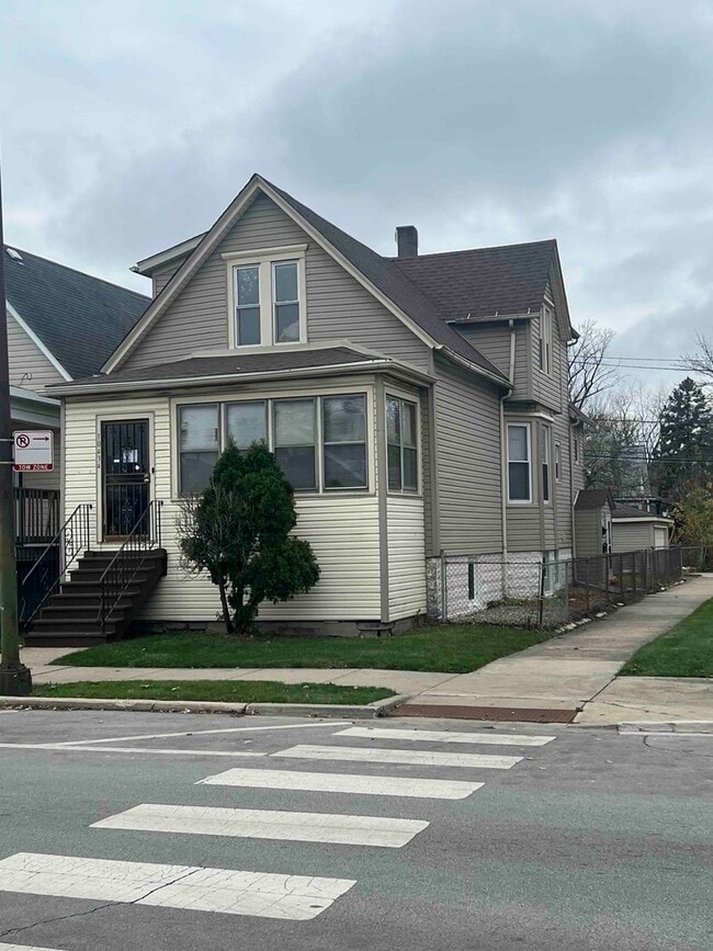 property at 10434 S Wentworth Ave