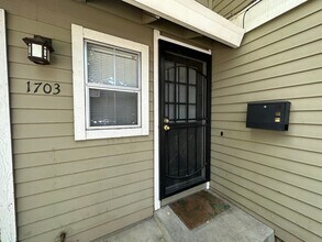 1703-1703 13th St in Sacramento, CA - Building Photo - Building Photo