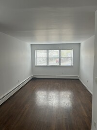 35 Sunset Ave, Unit 1 in Bayonne, NJ - Building Photo - Building Photo