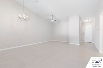 30 Uniondale Pl in Palm Coast, FL - Building Photo - Building Photo