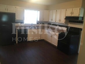 410 S Villa Ave in Addison, IL - Foto de edificio - Building Photo