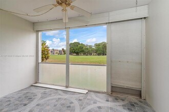 7847 Golf Cir Dr-Unit -111 in Margate, FL - Building Photo - Building Photo