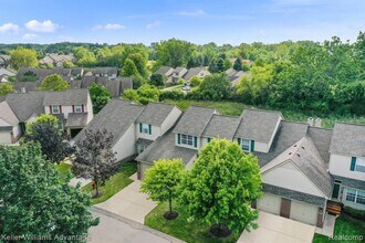 31173 Livingston Dr in Novi, MI - Building Photo - Building Photo