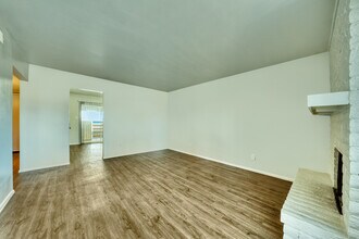 Connect on University Apartments in Mesa, AZ - Building Photo - Building Photo