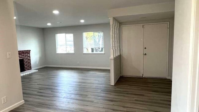 1281 Saratoga Ave in San Jose, CA - Building Photo - Building Photo