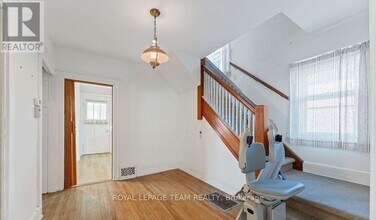 472 Edison Ave in Ottawa, ON - Building Photo - Building Photo