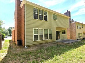 1951 Fosco Dr NW in Duluth, GA - Building Photo - Building Photo