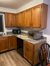 283 Privilege St, Unit 3 in Woonsocket, RI - Foto de edificio - Building Photo