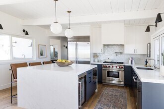 102 Calle Cita in San Clemente, CA - Building Photo - Building Photo