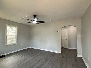 209 Gertrude St in Fayetteville, NC - Foto de edificio - Building Photo