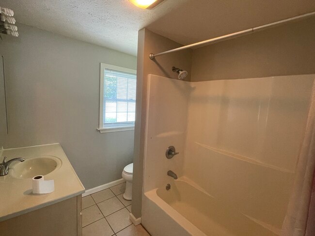 205 N Rushing St in Glennville, GA - Building Photo - Building Photo