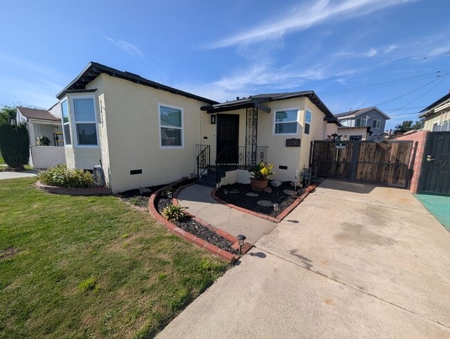 1419-1419 Milton Ave in Alhambra, CA - Building Photo - Building Photo