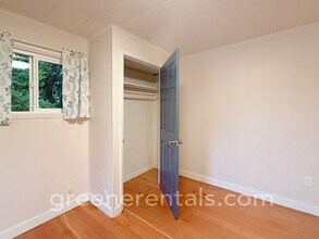 119 20th Ave SE in Olympia, WA - Building Photo - Building Photo