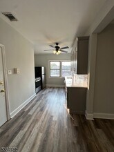 97 Walnut St in Montclair, NJ - Building Photo - Building Photo