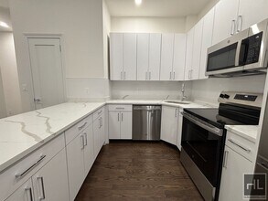 WEST 68 STREET, Unit 1E in New York, NY - Building Photo - Building Photo