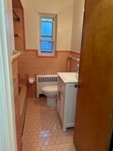 6098 Dryden Ave, Unit 3 in Cincinnati, OH - Building Photo - Building Photo