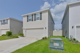 8597 SW 44th Ct in Ocala, FL - Building Photo - Building Photo