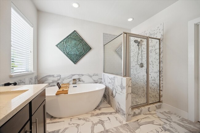 8806 Hollister Pine Ct