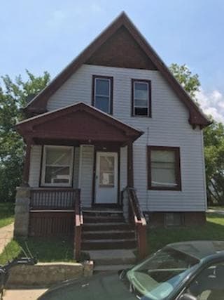 property at 1327 W Albany Pl