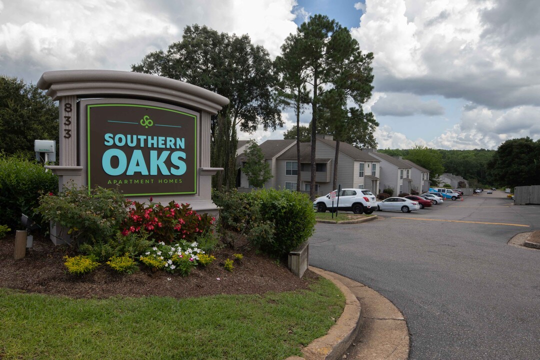 Southern Oaks in Mobile, AL - Foto de edificio