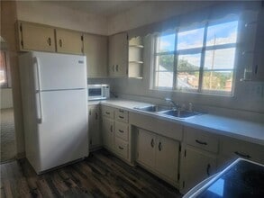 2448 Mill St in Aliquippa, PA - Building Photo - Building Photo