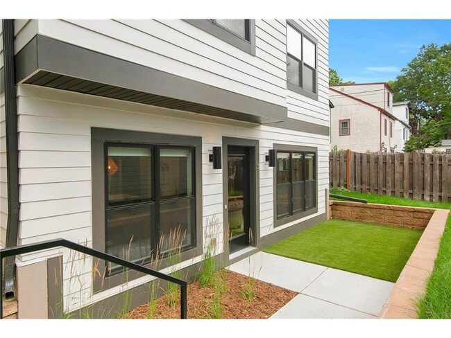 4927 Ewing Ave S in Minneapolis, MN - Building Photo - Building Photo