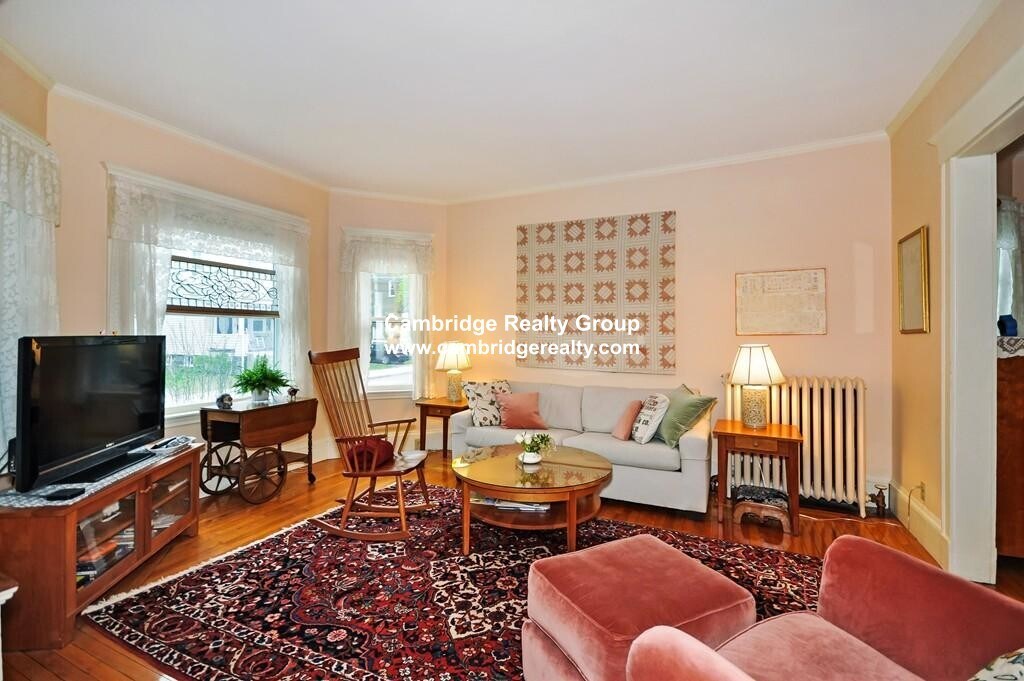 16 Chetwynd Rd, Unit T in Somerville, MA - Building Photo