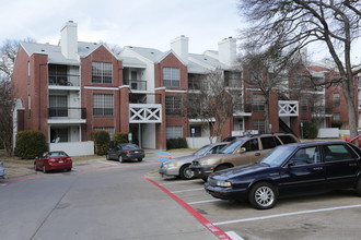 Hidden Ridge Apartments in Dallas, TX - Building Photo - Building Photo