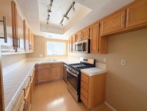 8552 Stoneyhill Dr in Rancho Cucamonga, CA - Building Photo - Building Photo