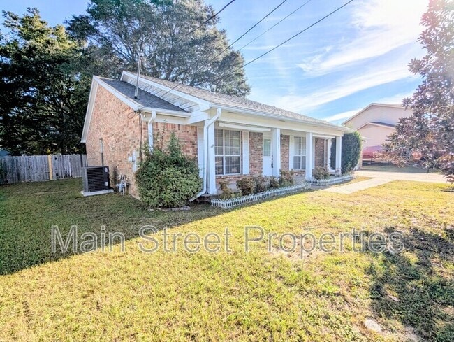 512 Quail Nest Ln in Pensacola, FL - Building Photo - Building Photo