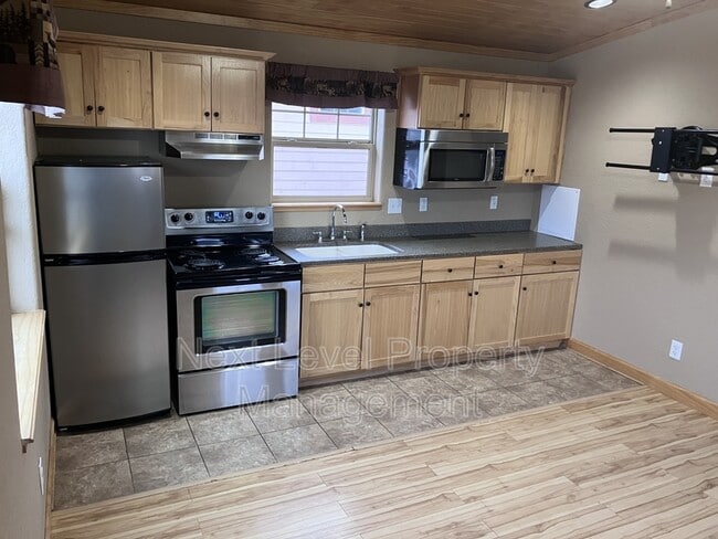 24 Davis Ct in Kalispell, MT - Building Photo - Building Photo