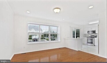 4602 Grenwich Ln in Mount Laurel, NJ - Building Photo - Building Photo
