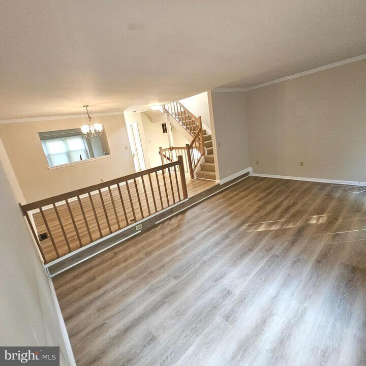1509 Templeton Pl in Rockville, MD - Building Photo