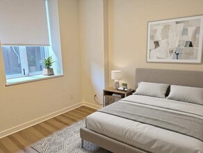 1453 Maple Ave, Unit B06 in Evanston, IL - Building Photo - Building Photo