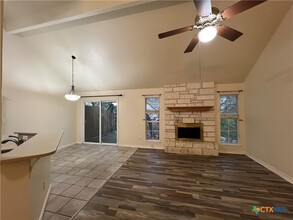 109 Quail Run Dr in San Marcos, TX - Building Photo - Building Photo