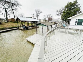 290 Harbor Dr in Gun Barrel City, TX - Building Photo