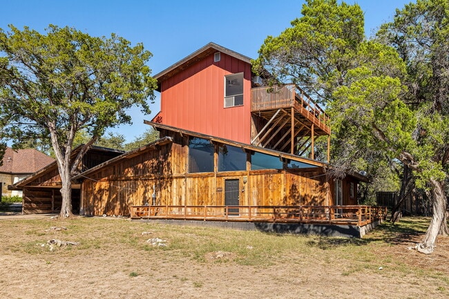 property at 302 Venture Blvd S