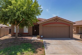 7220 W Hess Ave in Phoenix, AZ - Building Photo - Building Photo