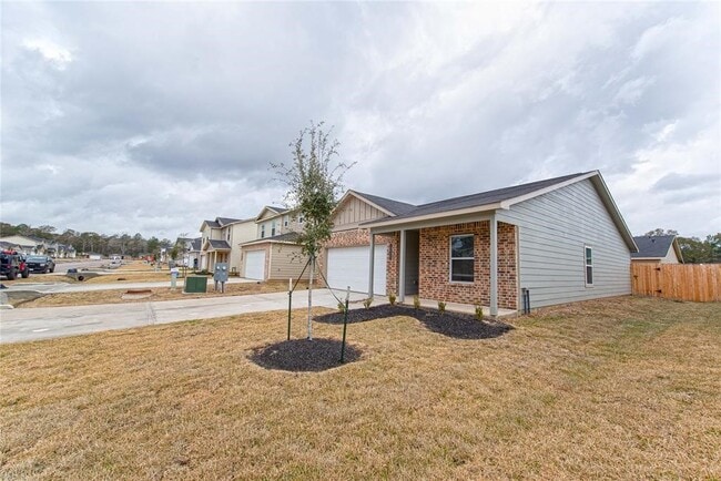 15555 Taylorcrest Dr in Cut And Shoot, TX - Building Photo - Building Photo