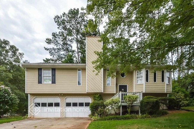 property at 775 Bridgewater Way SE