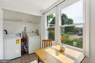 5543 Hecate Ct in Fairfax, VA - Building Photo - Building Photo
