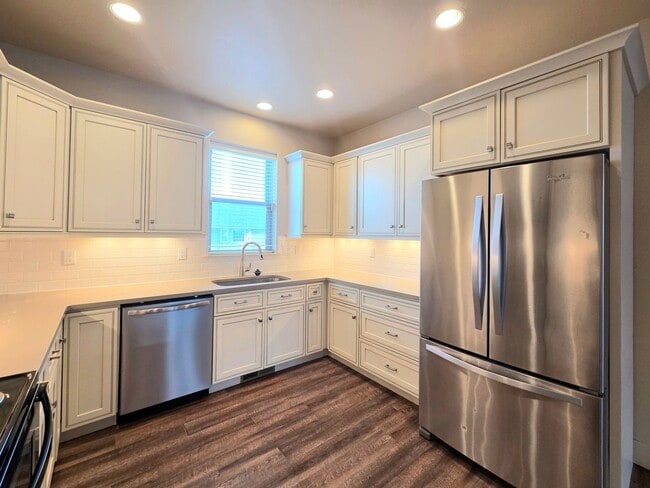 1704-1706 Danny Boy Ln in Wenatchee, WA - Building Photo - Building Photo