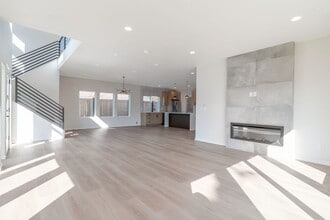 321 3rd Ave SE in Pacific, WA - Building Photo - Building Photo
