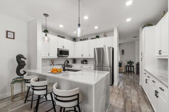 3643 NW 5th Terrace in Boca Raton, FL - Foto de edificio - Building Photo